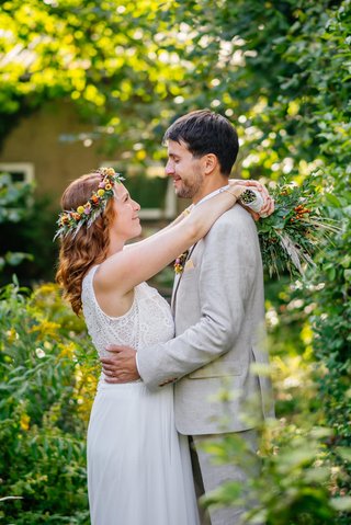 Kirchliche Hochzeit Leipzig Hochzeitsfeier Bienenfarm Kern-242.jpg