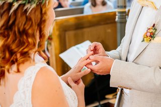 Kirchliche Hochzeit Leipzig Hochzeitsfeier Bienenfarm Kern-150.jpg