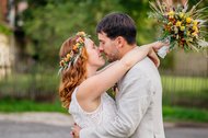 Kirchliche Hochzeit Leipzig Hochzeitsfeier Bienenfarm Kern-249.jpg