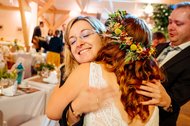 Kirchliche Hochzeit Leipzig Hochzeitsfeier Bienenfarm Kern-209.jpg