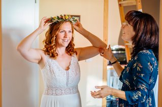 Kirchliche Hochzeit Leipzig Hochzeitsfeier Bienenfarm Kern-057.jpg