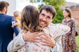 Kirchliche Hochzeit Leipzig Hochzeitsfeier Bienenfarm Kern-076.jpg