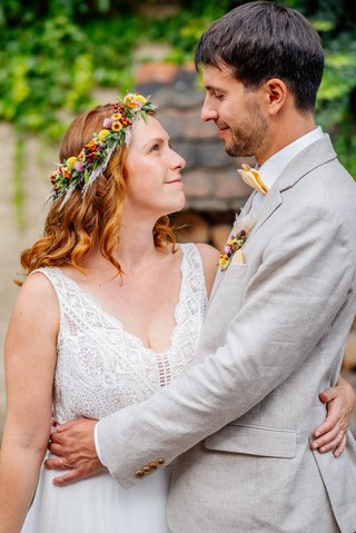 Kirchliche Hochzeit Leipzig Hochzeitsfeier Bienenfarm Kern-278.jpg