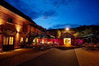 Kirchliche Hochzeit Leipzig Hochzeitsfeier Bienenfarm Kern-334.jpg