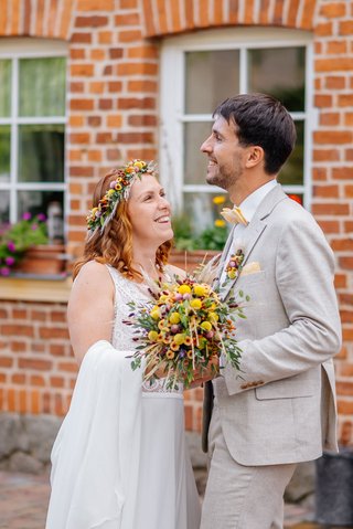 Kirchliche Hochzeit Leipzig Hochzeitsfeier Bienenfarm Kern-288.jpg