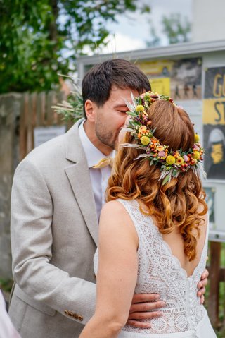 Kirchliche Hochzeit Leipzig Hochzeitsfeier Bienenfarm Kern-082.jpg