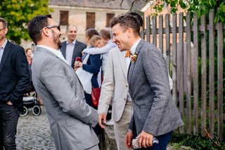 Kirchliche Hochzeit Leipzig Hochzeitsfeier Bienenfarm Kern-067.jpg