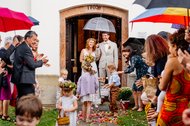 Kirchliche Hochzeit Leipzig Hochzeitsfeier Bienenfarm Kern-168.jpg