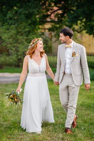 Kirchliche Hochzeit Leipzig Hochzeitsfeier Bienenfarm Kern-253.jpg