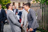 Kirchliche Hochzeit Leipzig Hochzeitsfeier Bienenfarm Kern-067.jpg