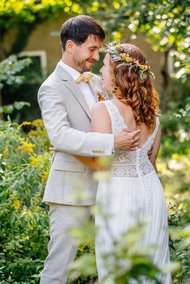 Kirchliche Hochzeit Leipzig Hochzeitsfeier Bienenfarm Kern-237.jpg