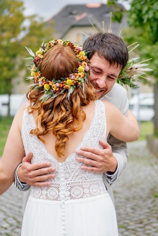 Kirchliche Hochzeit Leipzig Hochzeitsfeier Bienenfarm Kern-083.jpg