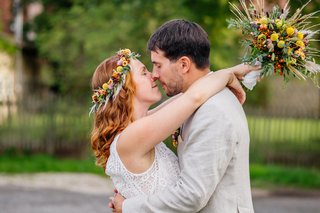 Kirchliche Hochzeit Leipzig Hochzeitsfeier Bienenfarm Kern-249.jpg