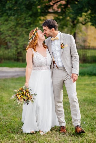 Kirchliche Hochzeit Leipzig Hochzeitsfeier Bienenfarm Kern-255.jpg