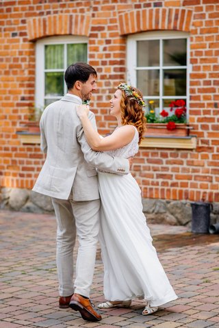 Kirchliche Hochzeit Leipzig Hochzeitsfeier Bienenfarm Kern-289.jpg
