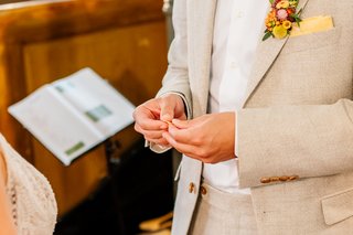 Kirchliche Hochzeit Leipzig Hochzeitsfeier Bienenfarm Kern-148.jpg