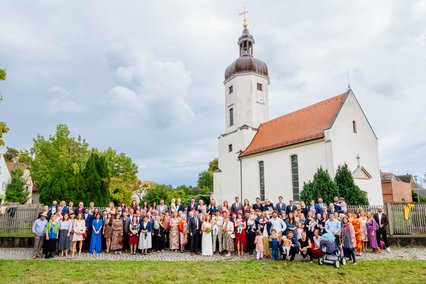 Kirchliche Hochzeit Leipzig Hochzeitsfeier Bienenfarm Kern-210.jpg